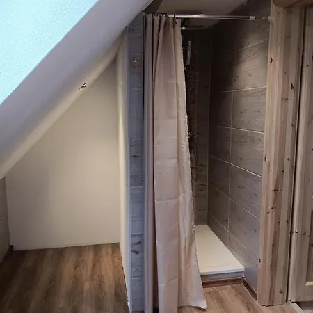 아파트 Neu! Schwalbe *